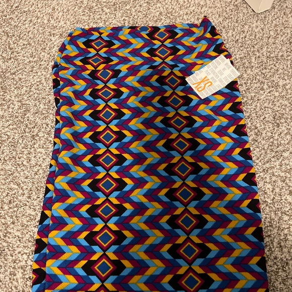 NWT LuLaRoe Cassie Skirt - Picture 1 of 1